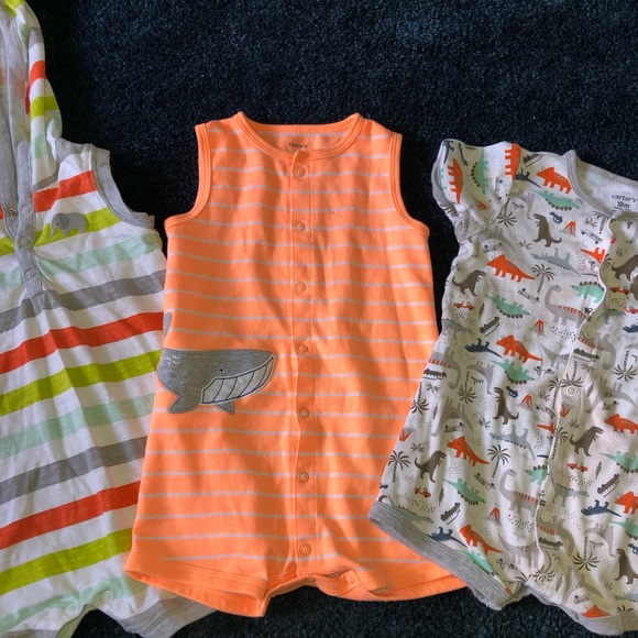 Carters 18 month boys rompers - Picture 2 of 3